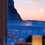 Lodge Unstad Arctic *