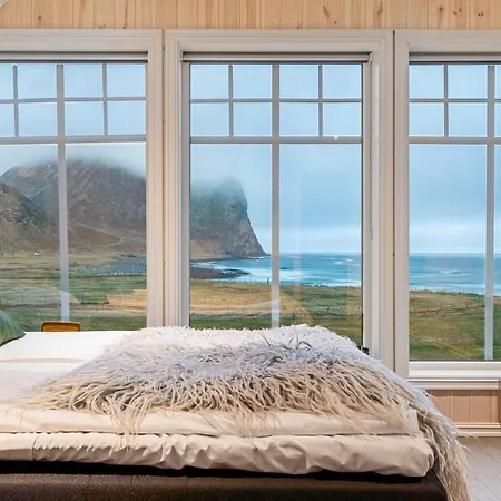 Lodge Unstad Arctic