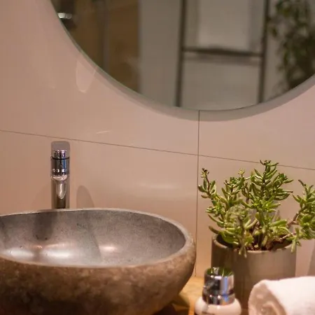 Unstad Arctic Lodge *