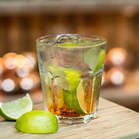 Unstad Arctic Lodge *