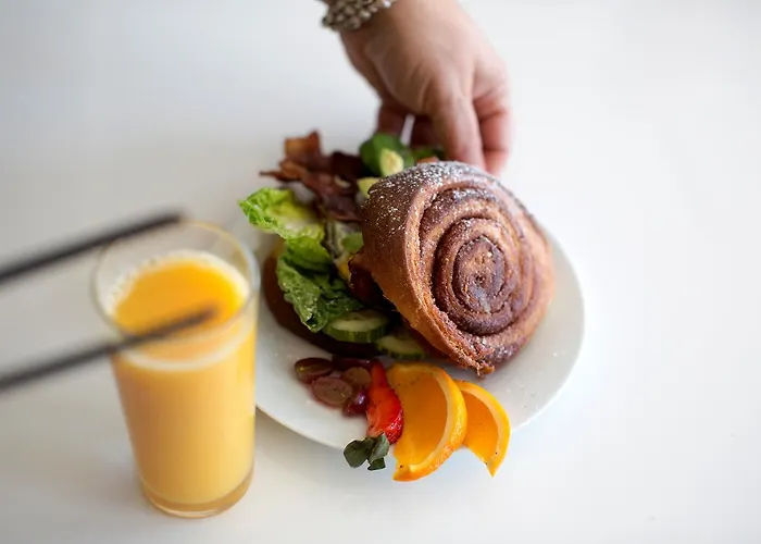 Unstad Arctic Lodger *